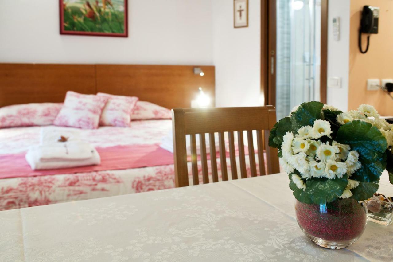 B&B La Casa Di Rosa Vago Luaran gambar